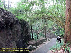 Emeishan 034